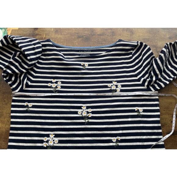 Talbots Womens M Striped Black/White Embroidery Flowers Long Sleeve Preppy - Picture 4 of 6